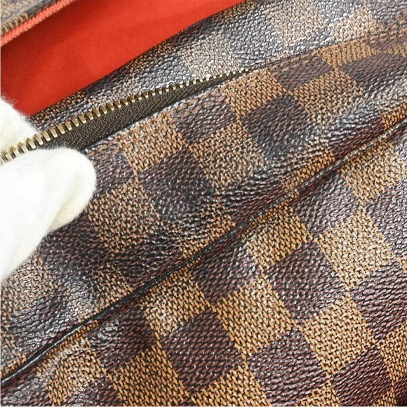 Louis Vuitton Damier Naviglio Messenger Bag - Picture 7 of 11